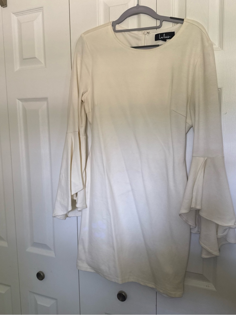 Lulu's Cream Bell-Sleeve Shift Dress